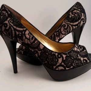Guess Vintage Black Lace Platform heels size 8.5